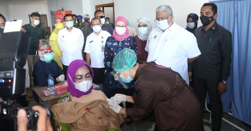 Vaksinasi Covid-19 Lingkup ASN Pemprov Sultra Dimulai