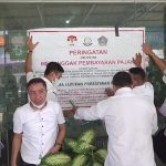 10 Tempat Usaha di Kendari Dipasangi Plang Penunggak Pajak
