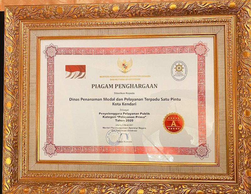 DPMPTSP Kota Kendari Raih Predikat Pelayanan Prima