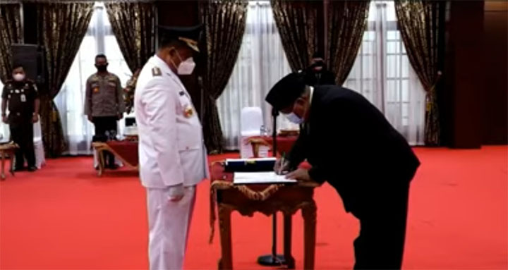 Gubernur Sultra Kembali Lantik Dua Kepala Daerah