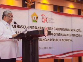 Gubernur Minta OJK Bantu Bank Sultra Jadi Bank Terbaik