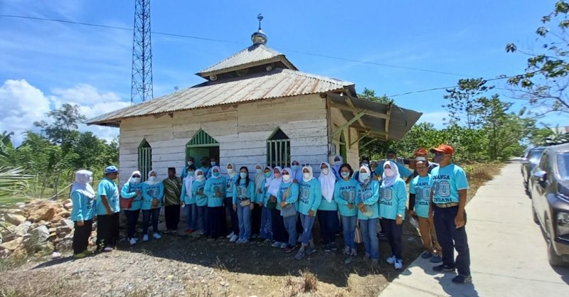 Gelar Bakti Sosial, IKA Alumni Smansa 90 Salurkan 200 Paket Sembako