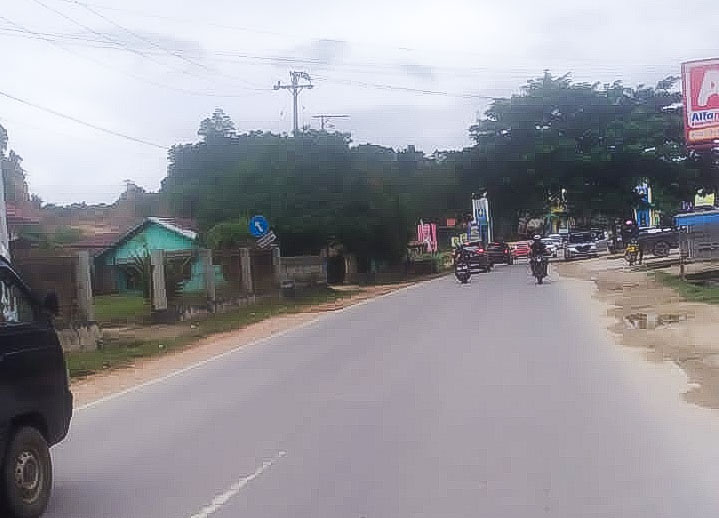 Tidak Penjagaan, Pengendara Masih Bebas Melintasi Gerbang Puwatu