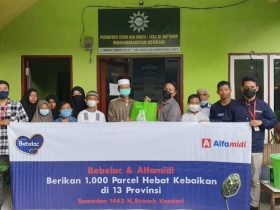 1000 Paket Hebat Kebaikan Kolaborasi Bebelac dan Alfamidi Sukses Tersalurkan