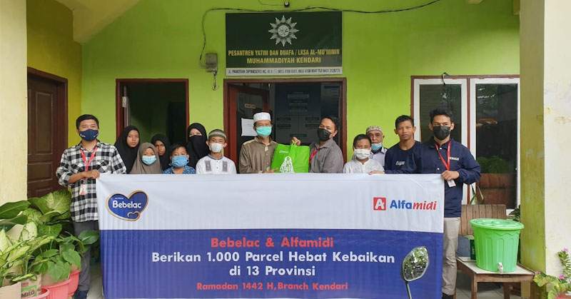 1000 Paket Hebat Kebaikan Kolaborasi Bebelac dan Alfamidi Sukses Tersalurkan