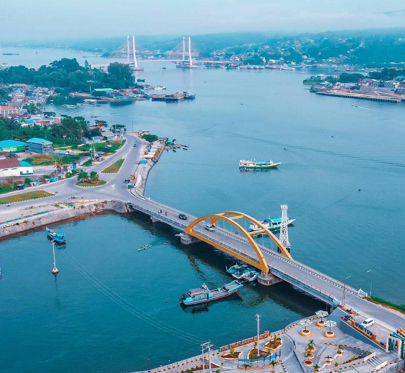 Teluk Kendari Kota Kendari jembatan kuning kendari jembatan teluk kendari