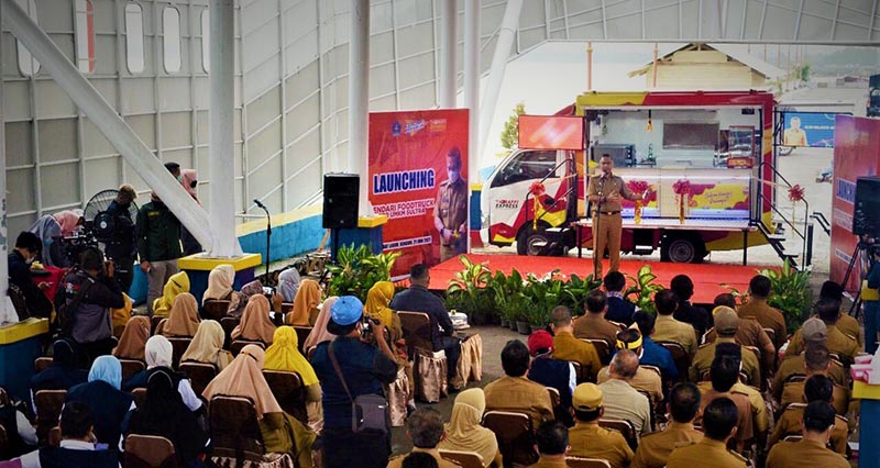 Fasilitasi UMKM Kendari, Pemkot Kendari Terima 10 Unit Food Truk