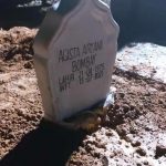 Jenazah Istri Gubernur Sultra Dimakamkan di TPU Punggolaka