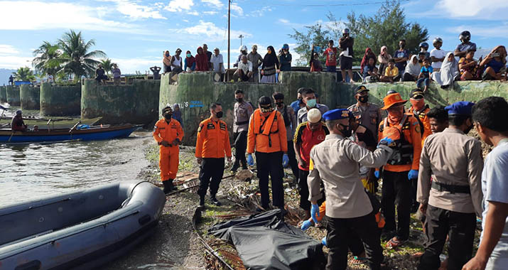 11 Orang Terseret Gelombang di Pantai Batu Gong, 1 Meninggal dan 2 Orang Hilang