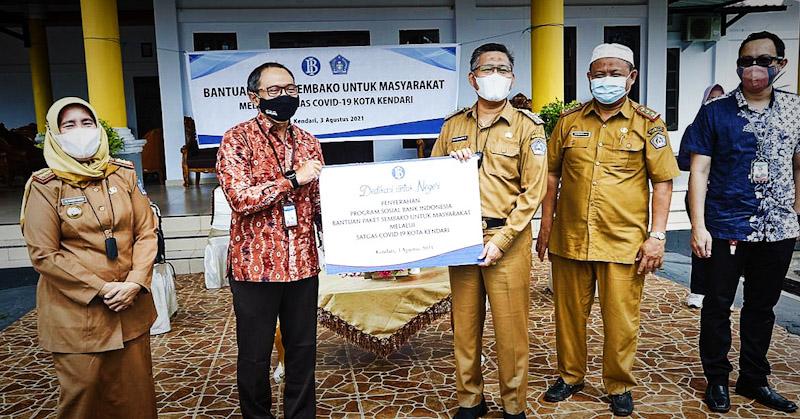 BI Perwakilan Sultra Salurkan 250 Paket Untuk Warga Terdampak COVID-19 di Kendari