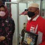 Tina Nur Alam Beri Hadiah 100 Juta untuk Ayah Apriyani Rahayu