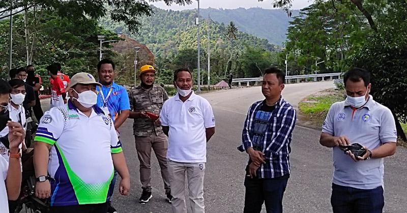 Anton Timbang Pantau Latihan 2 Pembalap Muda Perwakilan Sultra Pada PON XX Papua