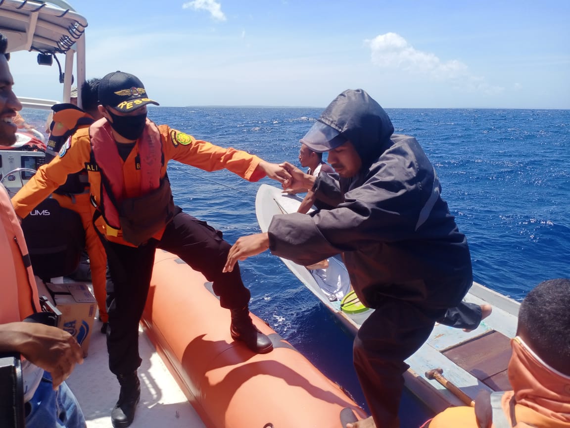 Kapal Mati Mesin, 3 Nelayan di Wakatobi Berhasil Diselamatkan
