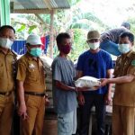 40 KK Warga Korban Banjir di Desa Anggoro Dapat Bantuan Sembako