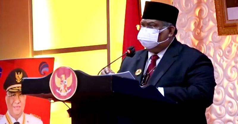 Lantik Bupati dan Wakil Bupati Muna, Gubernur : Segera Tunai Janji-Janji Politik 