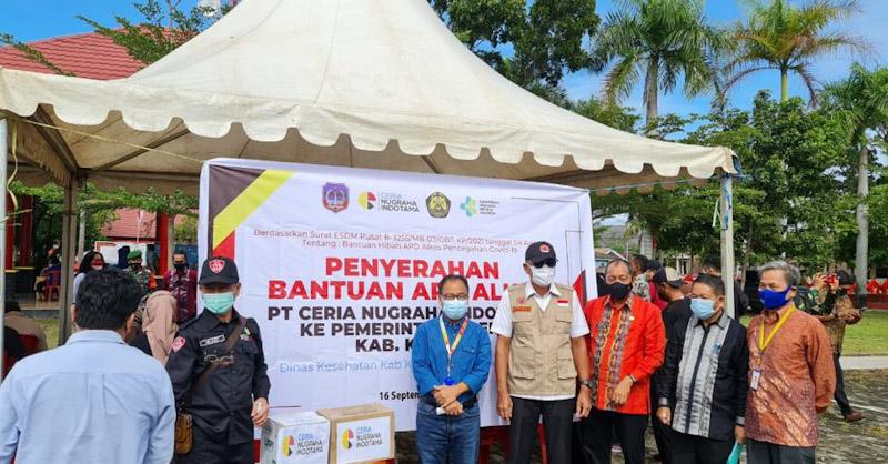 Bantu Lawan Corona, PT CNI Serahkan Alkes dan APD ke Pemda Kolaka
