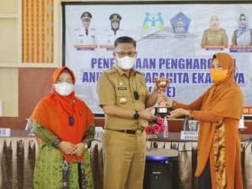 Raih Penghargaan APE, Wali Kota Kendari Pesan Jangan Cepat Merasa Puas