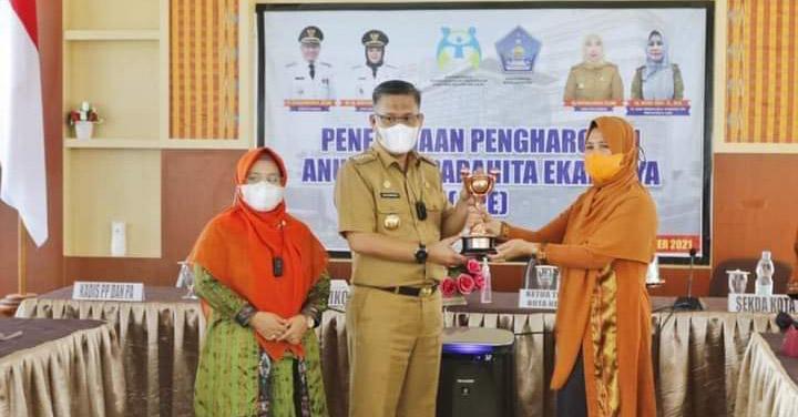 Raih Penghargaan APE, Wali Kota Kendari Pesan Jangan Cepat Merasa Puas