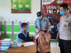 Target Kekebalan Kelompok, TNI Polri Gelar Vaksinasi Pelajar dan Masyarakat Konut