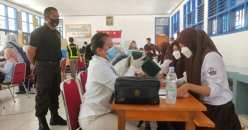 Gelar Vaksinasi Merdeka di SMAN 1 Unaaha, Polres Konawe Target 406 Penerima Vaksin