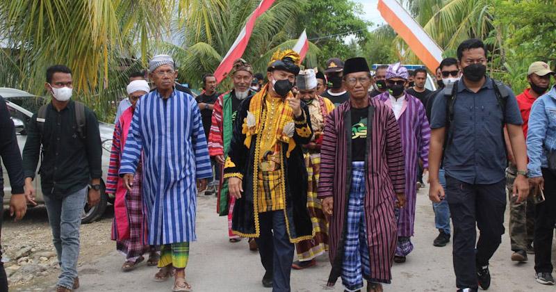 Silaturahmi di Busel, ASR Bantu Pembangunan 10 Masjid