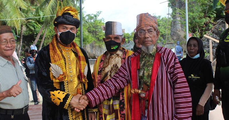 Silaturahmi di Busel, ASR Bantu Pembangunan 10 Masjid 