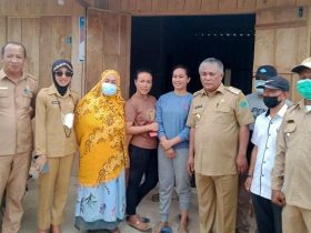 Kunjungi Daerah Terluar, Bupati Konawe Janji Akan Perbaiki Jalan dan Pincara