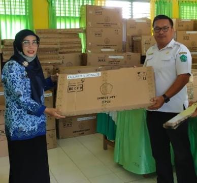 5 SMPN di Konawe Dapat Bantuan Alat Laboratorium IPA