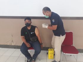 Kejar Herd Immunity, Polres Konawe Vaksinasi ke Desa Desa