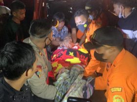 Tim Gabungan Ditemukan Kakek Lakou Dalam Kondisi Lemas