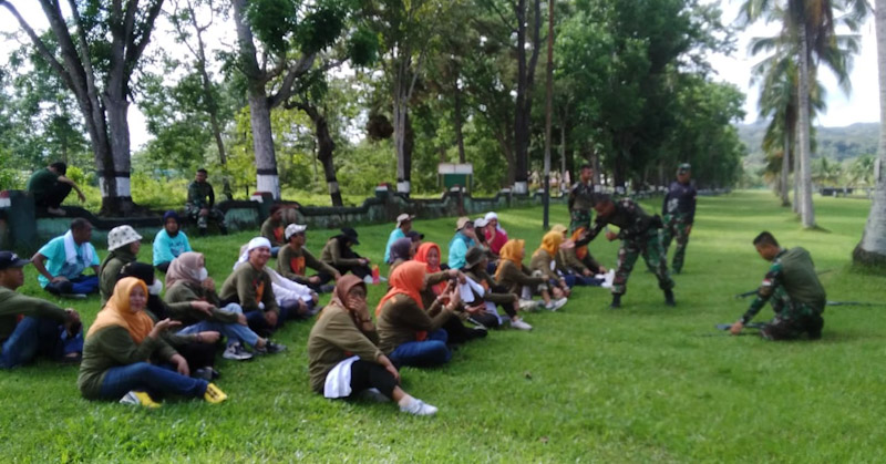 Forkom Smansa Kendari Angkatan 90 Gelar Outbond Bela Negara di Batalyon 725 Woroagi