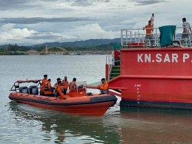 Cuaca Buruk, KM Putra Samudera 01 Nyaris Karam di Tanjung Toronipa