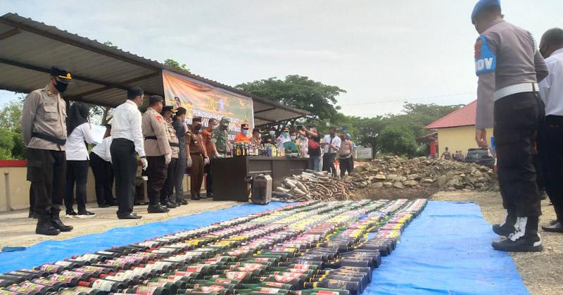 Polres Konawe Musnahkan Miras dan Knalpot Racing Hasil Operasi Sikat Anoa 2021