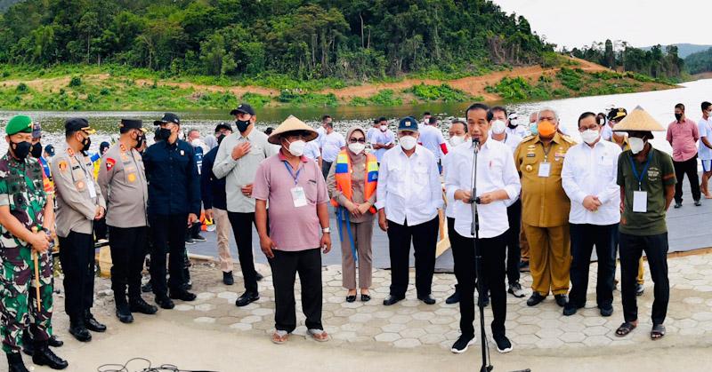 Dialog dengan Petani Saat Peresmian Bendungan Landongi, Ini Harapan Jokowi