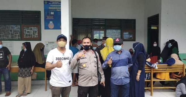 Genjot Capaian Vaksinasi, Pemerintah Konawe Bagikan Sembako ke Masyarakat