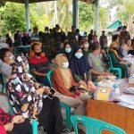Serbuan Vaksinasi TNI di Asinua, Danramil Unaaha : Masyarakat Jangan Takut Divaksin