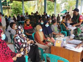 Serbuan Vaksinasi TNI di Asinua, Danramil Unaaha : Masyarakat Jangan Takut Divaksin