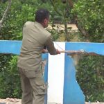 Pemkot Kendari Bongkar Pagar Warkop H.Anto, Dinilai Langgar Sempadan Sungai