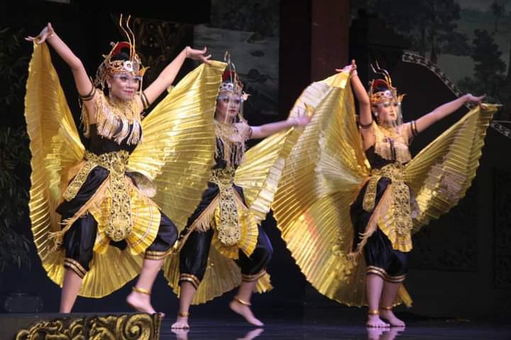 Untuk Sultra, Bupati Indramayu Akan Hadir Menari Topeng di Hari Pers Nasional