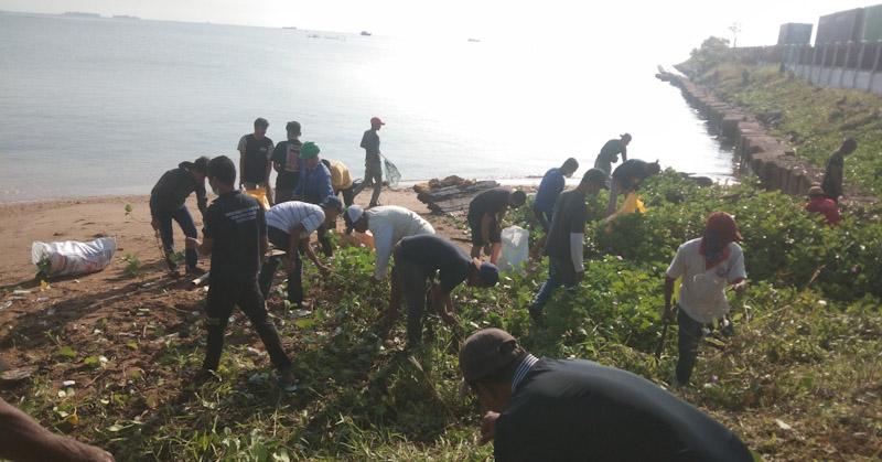 HUT KPLP, KSOP Kendari Gelar Baksos di 3 Pelabuhan