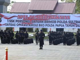 120 Personil Brimob Polda Sultra Diberangkatkan di Papua