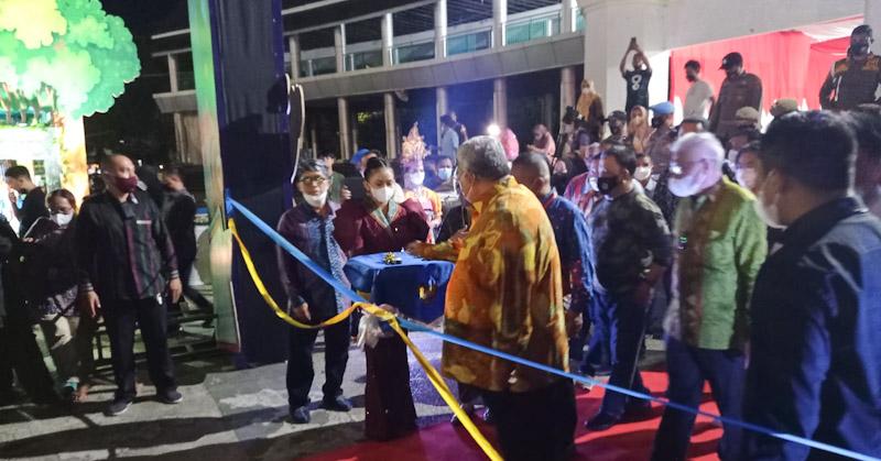 HPN Sukses, Gubernur Sultra Resmi Membuka Pameran Potensi dan Produk Unggulan