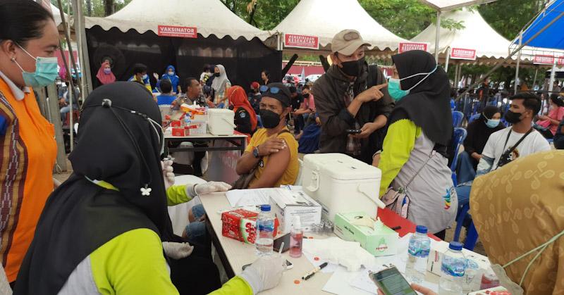 Kadin dan IMI Sultra Gelar Vaksinasi Berhadiah Motor