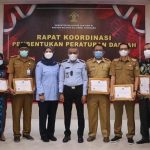 6 Pemda dan 3 DPRD Dapat Penghargaan dari Kemenkumham Sultra
