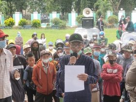 Wilayahnya Hilang dari IPPKH PSN, Warga Desa Baruga Geruduk Kantor DPRD Konawe