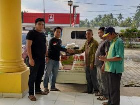 Peduli Kemanusiaan, KSO-MTT Salurkan Bantuan Sembako Pada Korban Banjir di Molawe