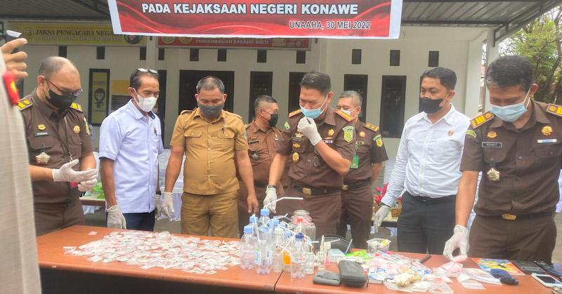 Kejari Konawe Musnahkan Barang Bukti Narkoba Seberat 159,45