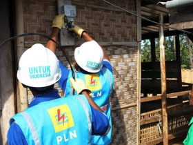 PLN Bantu Sambungan Listrik Untuk 18.377 Keluarga Kurang Mampu