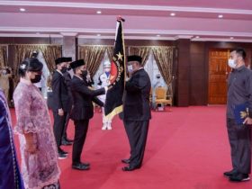 Resmi Lantik 5 Anggota Komisi Informasi Sultra, Ini Pesan Gubernur