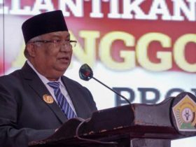Resmi Lantik 5 Anggota Komisi Informasi Sultra, Ini Pesan Gubernur
